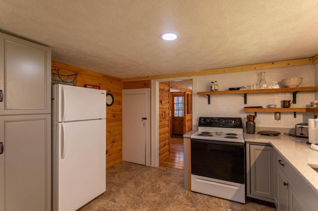 Hidden Cabin On Old Field Creek Fleetwood Exterior foto