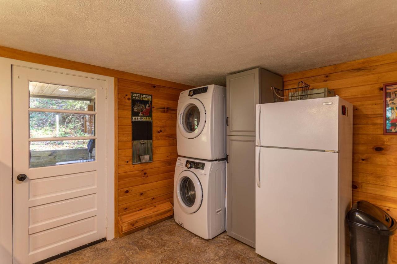 Hidden Cabin On Old Field Creek Fleetwood Exterior foto